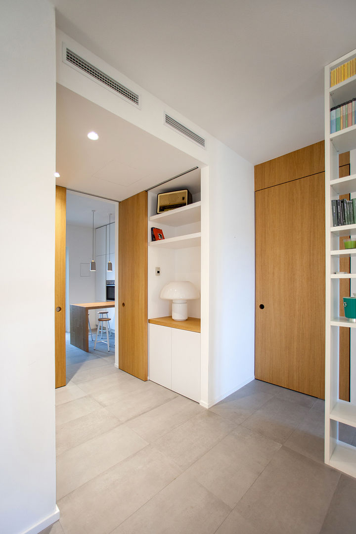 homify Corredores, halls e escadas minimalistas