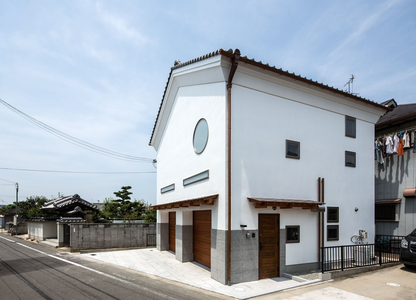 ガレージ蔵, 橋本健二建築設計事務所 橋本健二建築設計事務所 Casas estilo moderno: ideas, arquitectura e imágenes Madera Acabado en madera