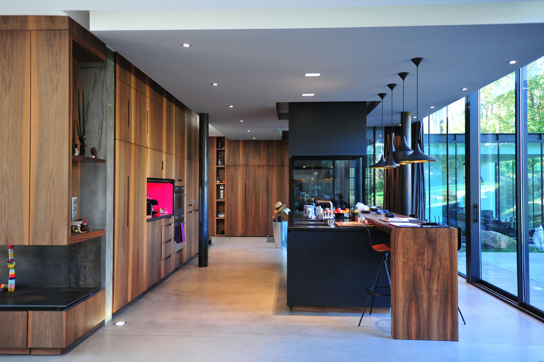 MAISON SUR LA CHEZINE, yann péron architecte yann péron architecte Modern kitchen