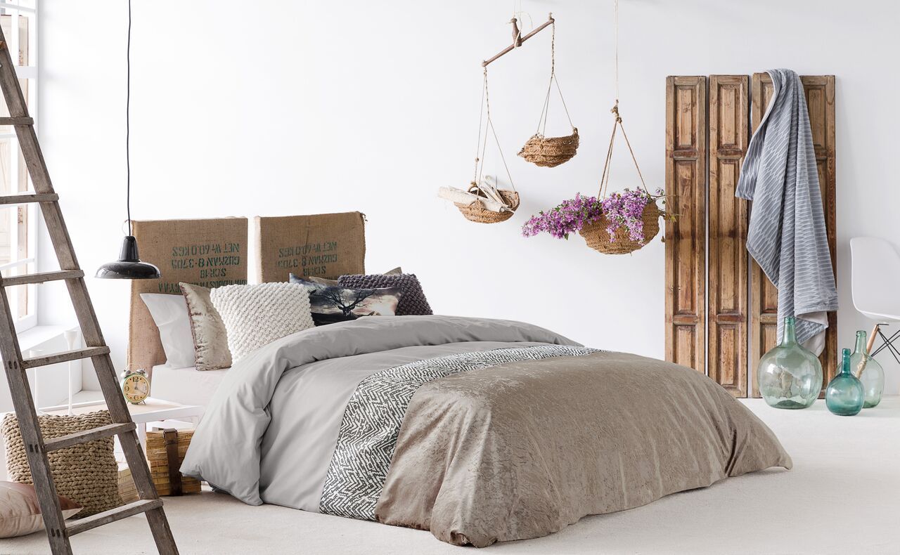 homify Kamar Tidur Modern Textiles