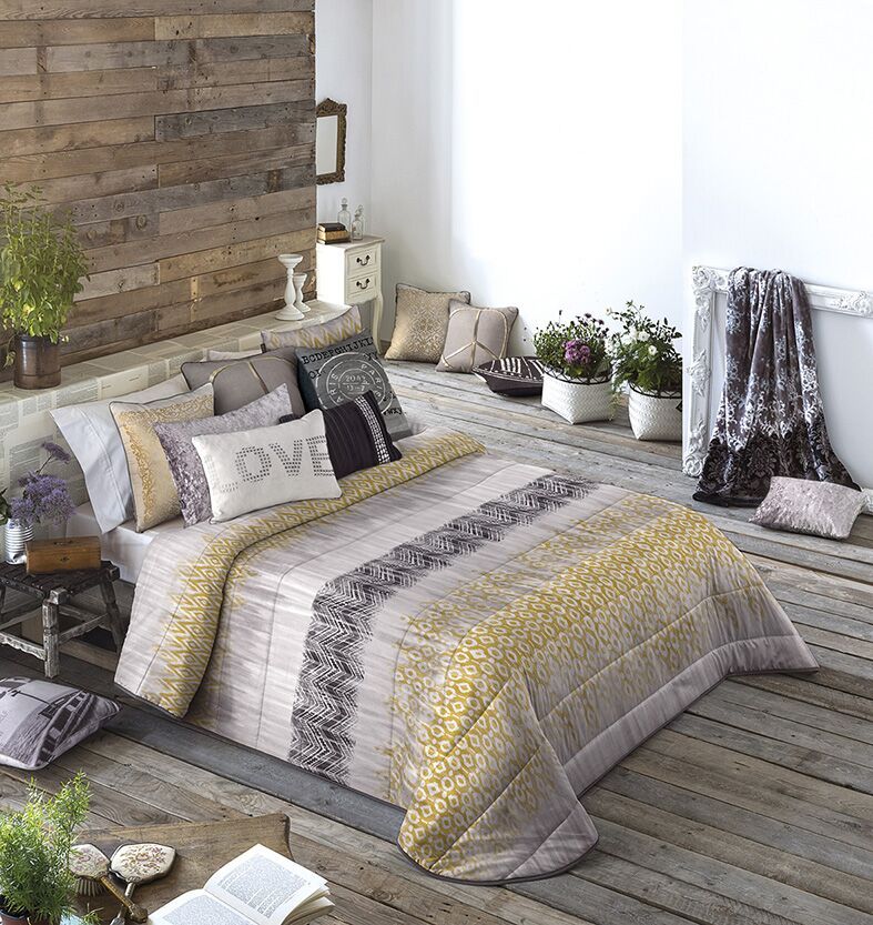 homify Modern style bedroom Textiles