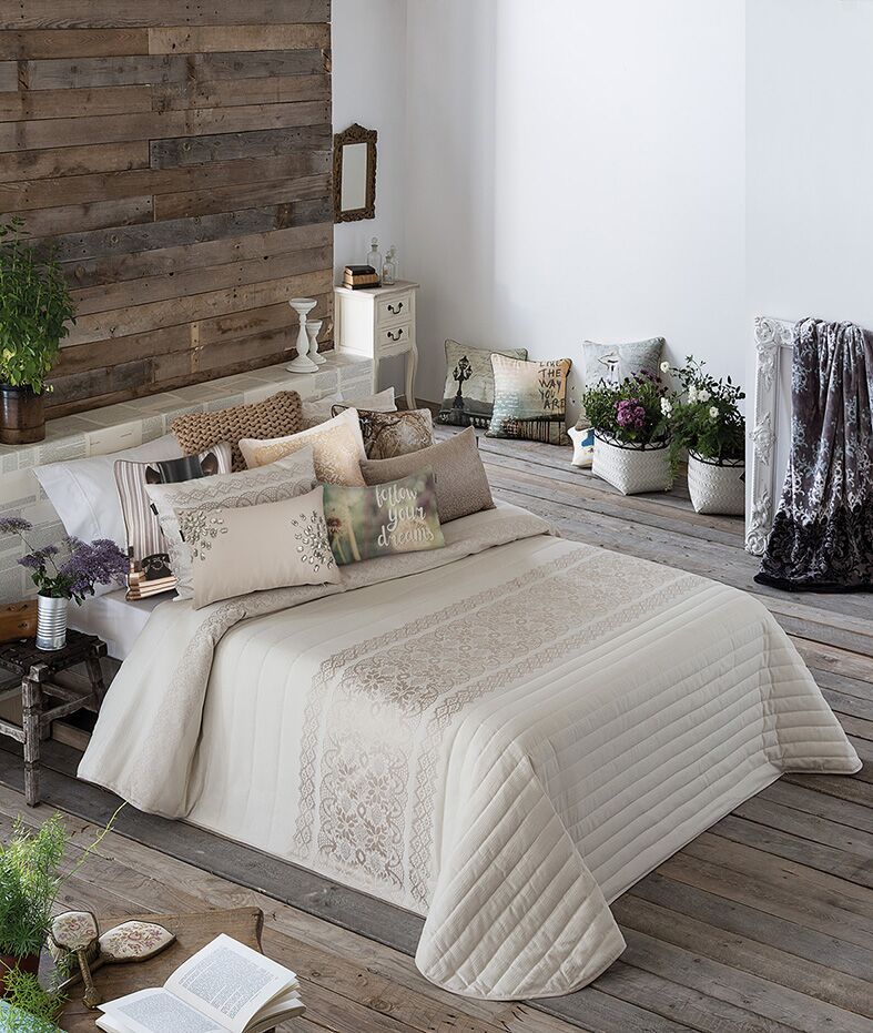 homify Kamar Tidur Modern Textiles