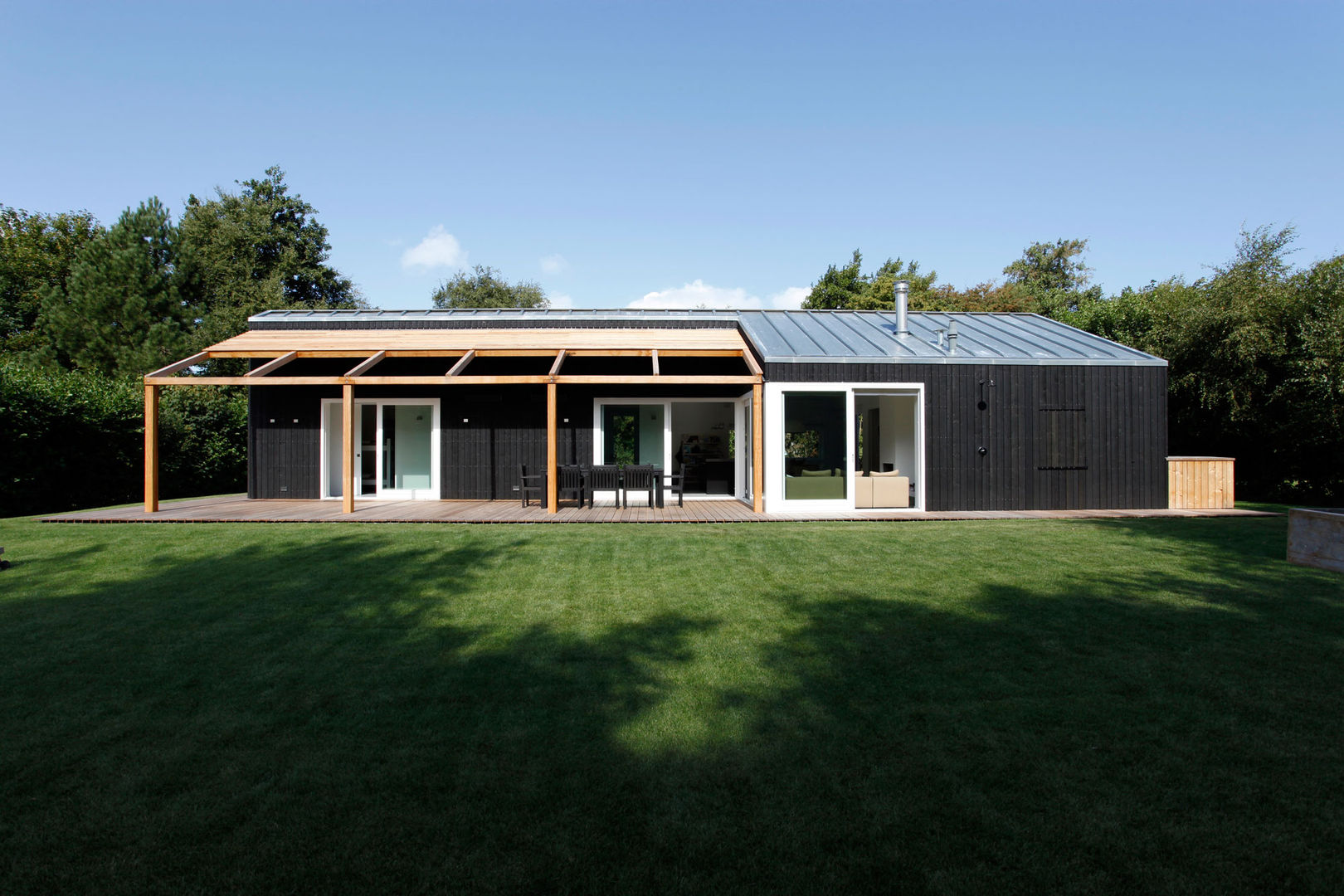 Vakantiewoning Cornelisse, Schiermonnikoog, De Zwarte Hond De Zwarte Hond Scandinavian style houses Wood Wood effect