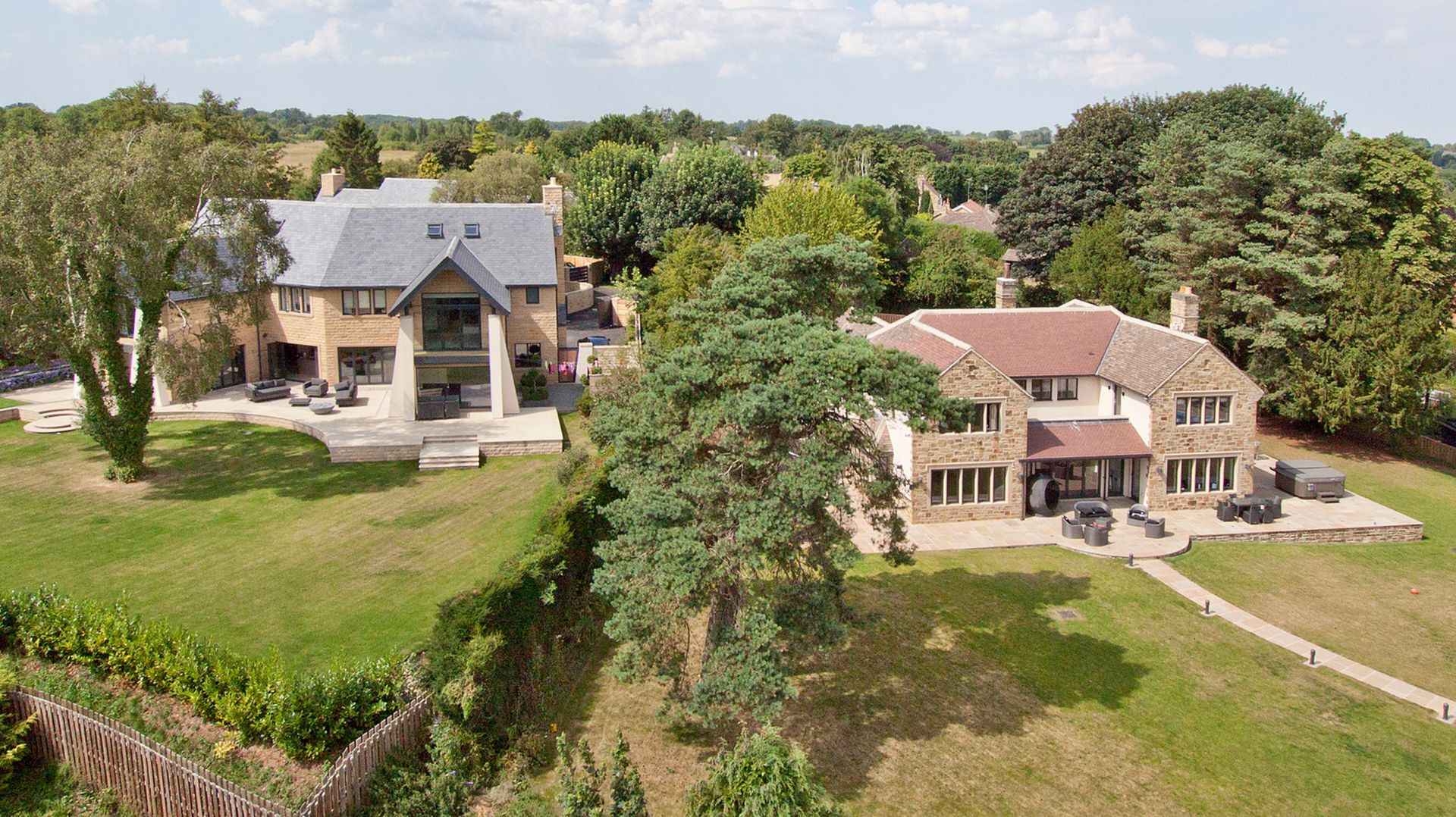 Residential Development, West Yorkshire, Wildblood Macdonald Wildblood Macdonald Eclectic style houses