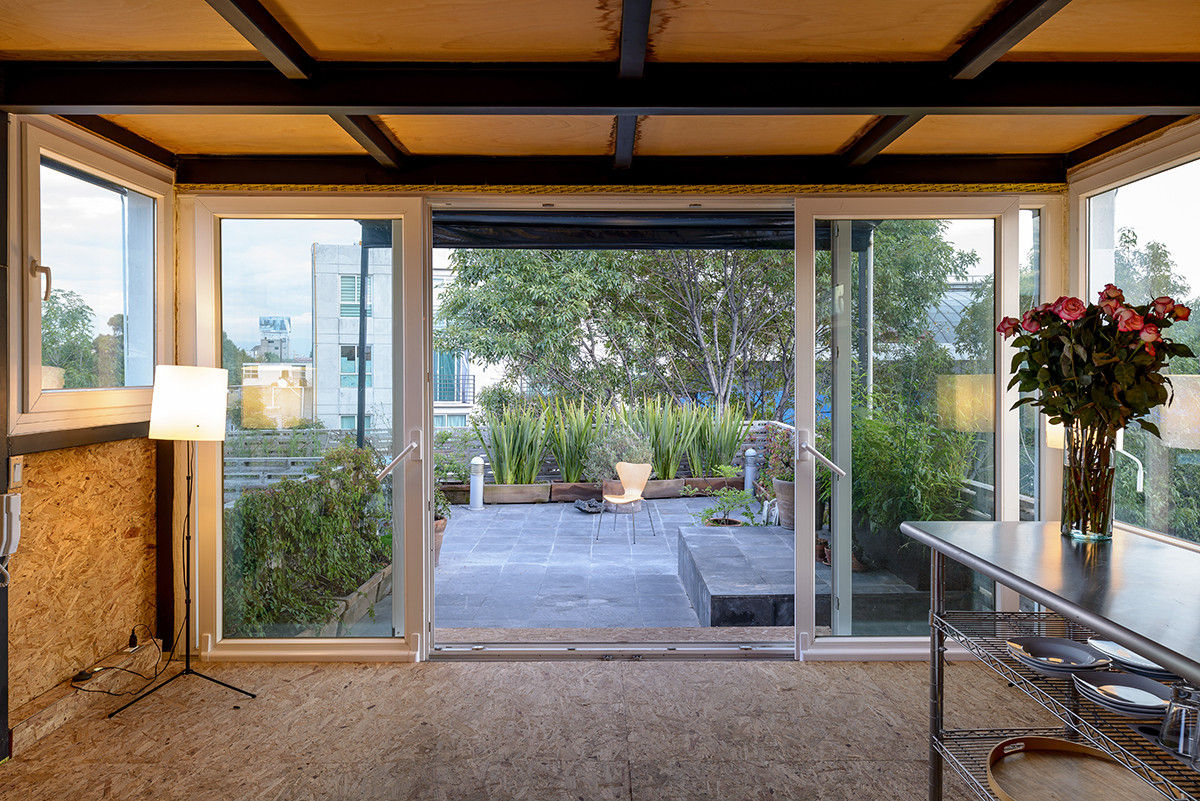 Primera Casa Pasiva de uso habitacional en Latinoamérica, Windlock - soluciones sustentables Windlock - soluciones sustentables Modern living room