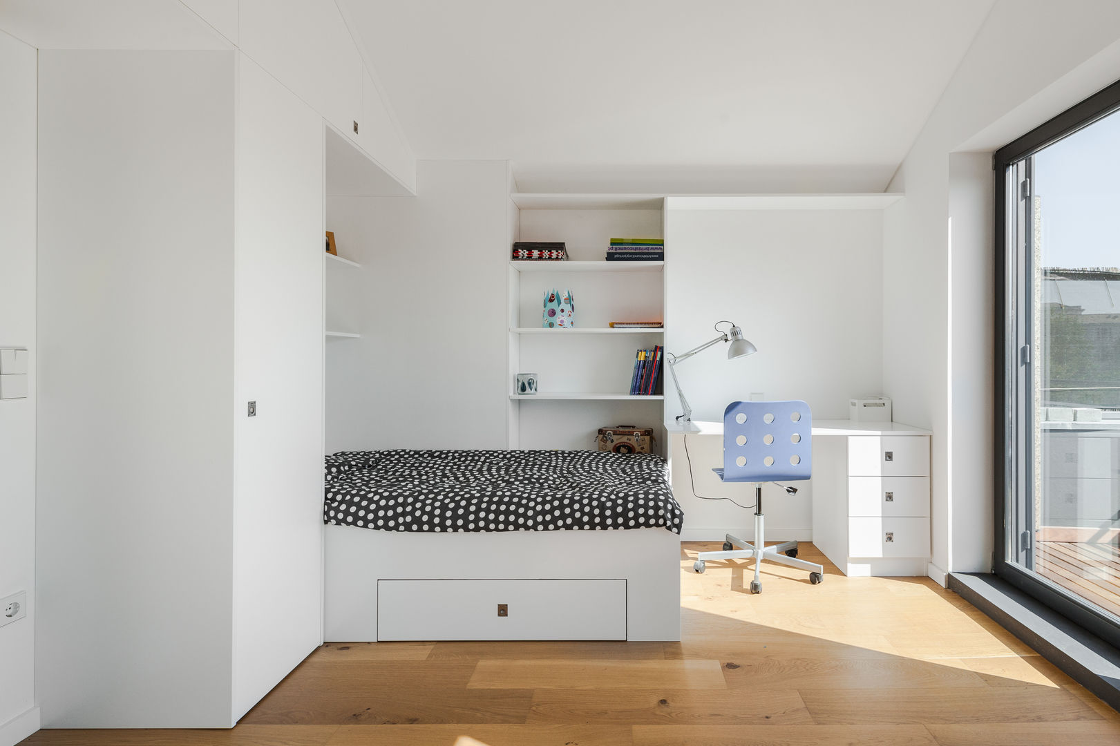 Casa Cedofeita, Floret Arquitectura Floret Arquitectura Nursery/kid’s room