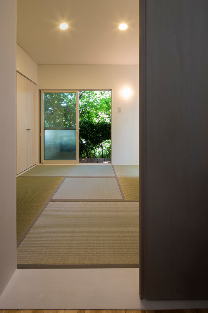 ほんとのいえ, スズケン一級建築士事務所/Suzuken Architectural Design Office スズケン一級建築士事務所/Suzuken Architectural Design Office Modern style bedroom