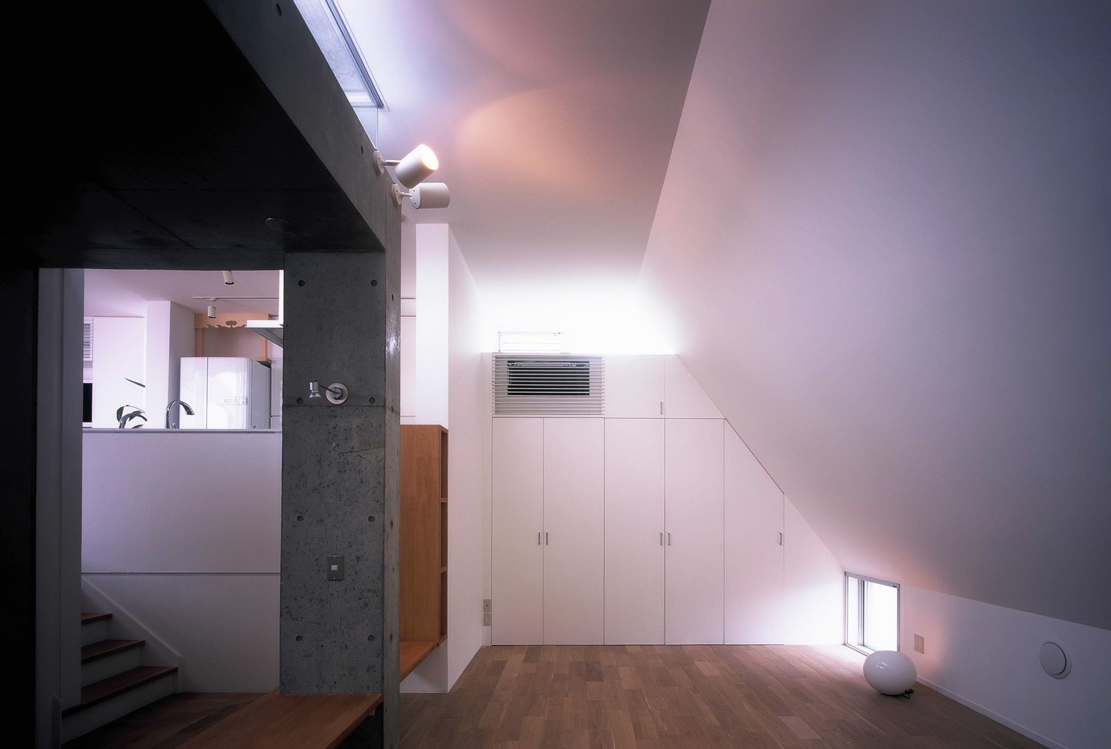 板の家, スズケン一級建築士事務所/Suzuken Architectural Design Office スズケン一級建築士事務所/Suzuken Architectural Design Office Soggiorno minimalista