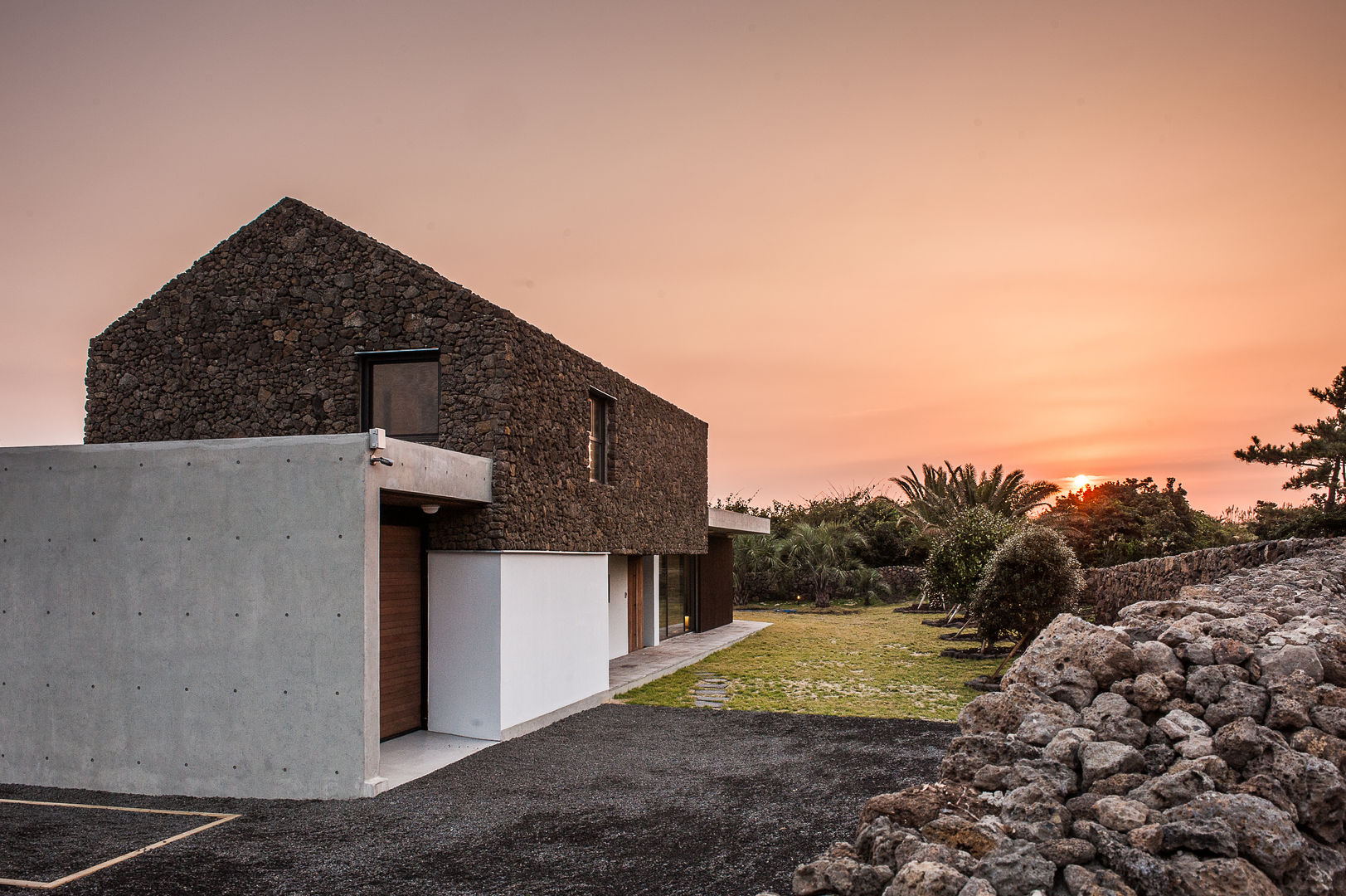 제주도 하도리 주택, ZeroLimitsArchitects ZeroLimitsArchitects Casas modernas