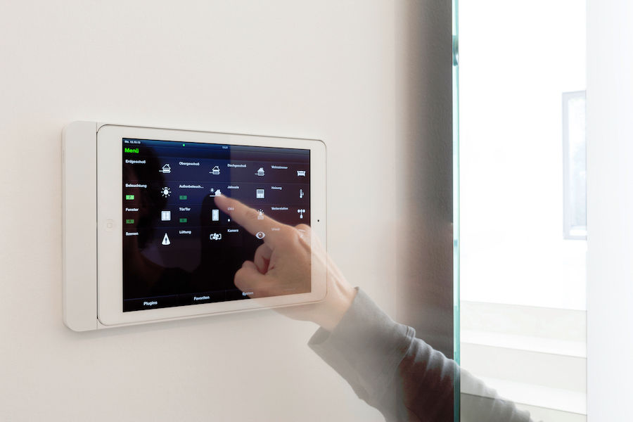 Smart Home 2KR, in_design architektur in_design architektur ห้องโถงทางเดินและบันไดสมัยใหม่