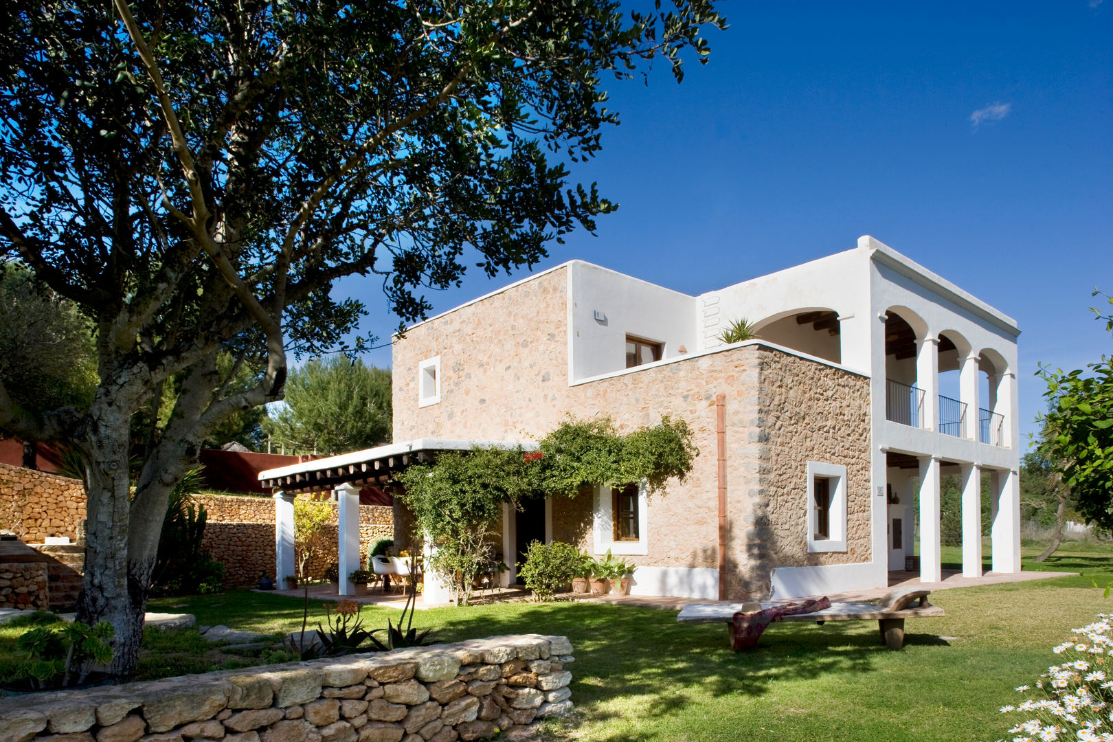 Casa en Ibiza, recdi8 recdi8 Nhà phong cách đồng quê