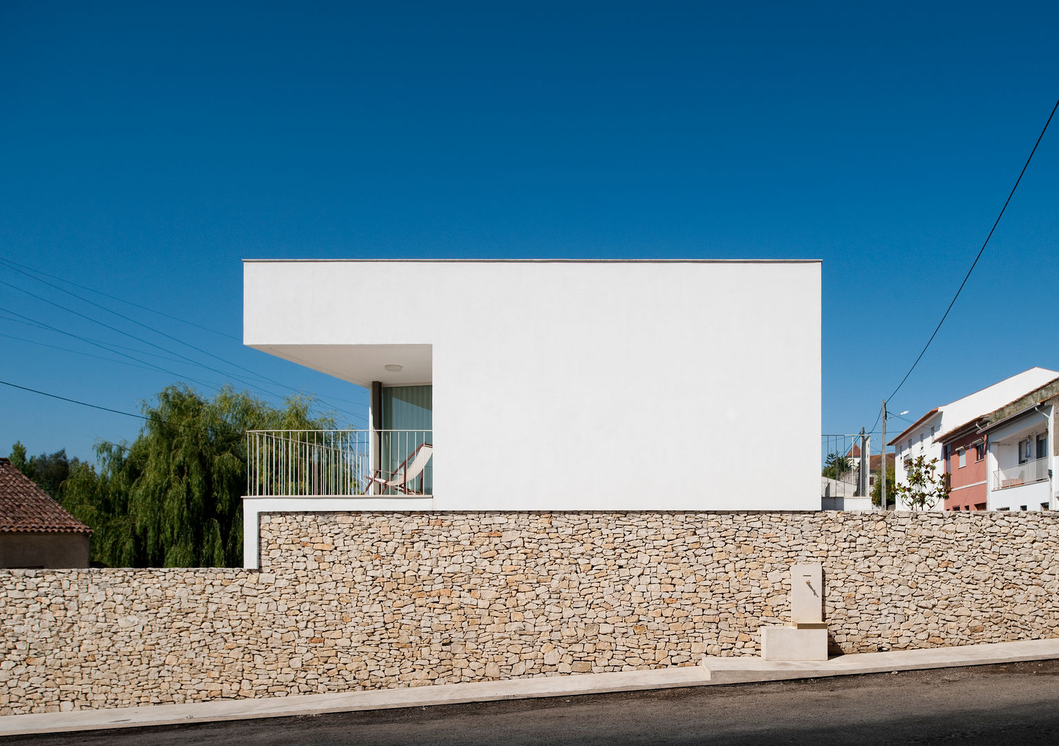 3 Casas para 3 Irmãs, BICA Arquitectos BICA Arquitectos Casas minimalistas