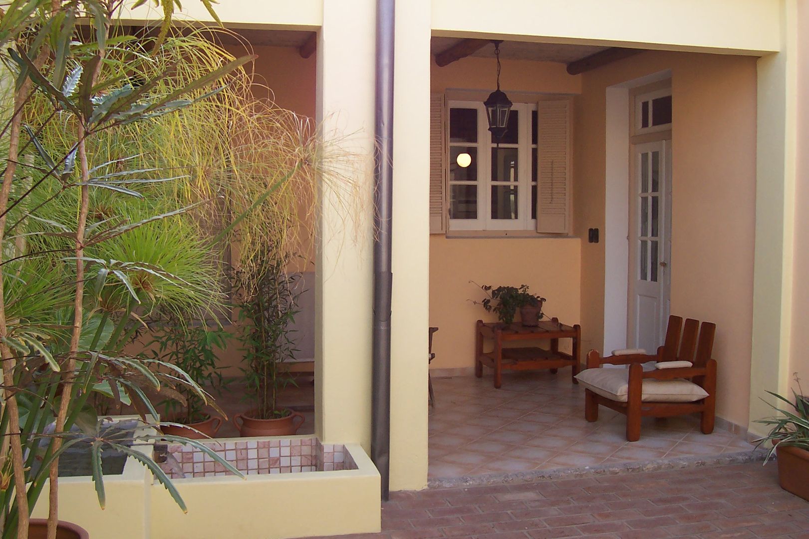 REMODELACIÓN COCINA - COMEDOR - PATIO DE LUZ, milena oitana milena oitana حديقة