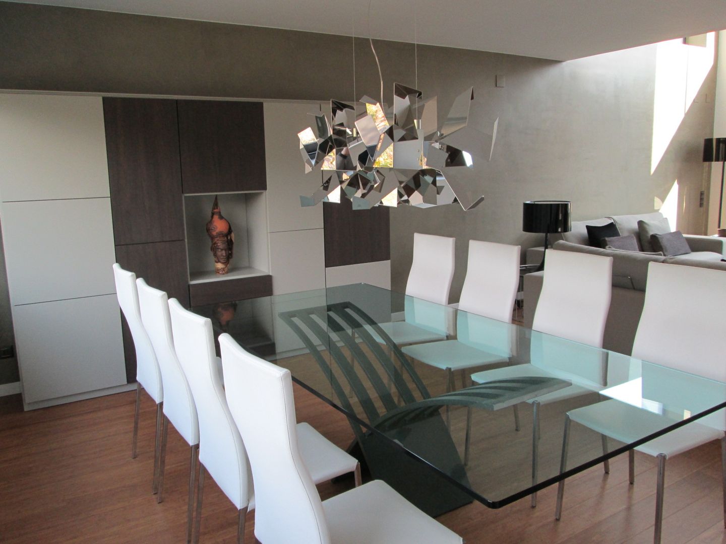 Proyecto Casa DOLJOS en Sant Cugat, Marc Pérez Interiorismo Marc Pérez Interiorismo Modern dining room Tables