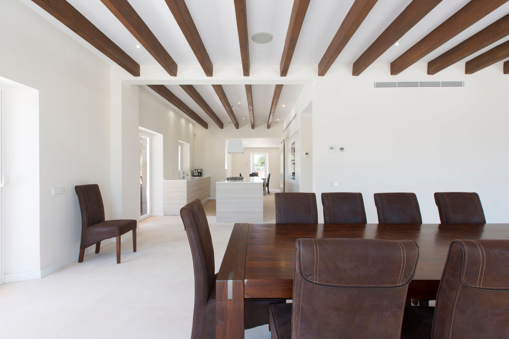 Villa CP Campos, ISLABAU constructora ISLABAU constructora Rustic style dining room