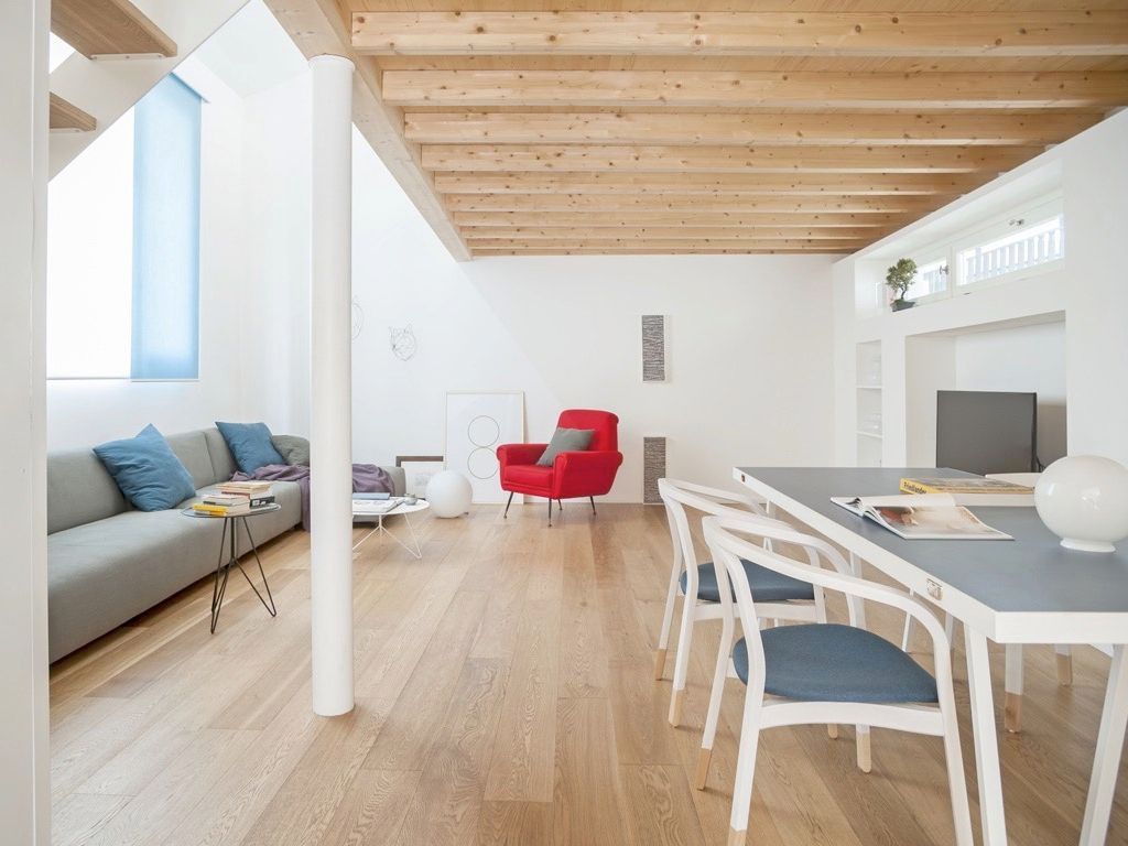 Casa CM, MIROarchitetti MIROarchitetti Salones de estilo moderno Madera Acabado en madera