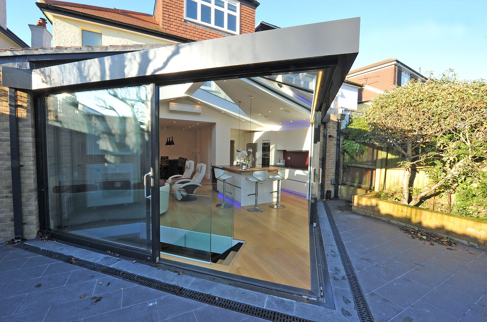 Garden/Living transition Paul Wiggins Architects Conservatory