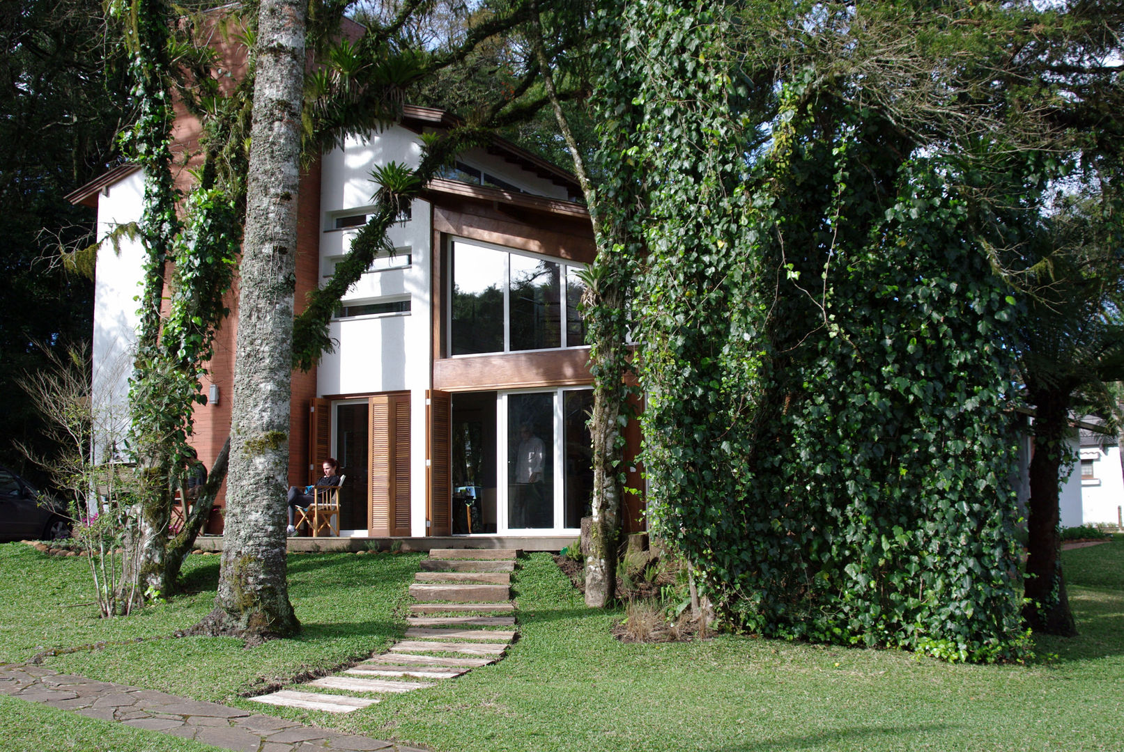 Residência RLC, Squadra Arquitetura Squadra Arquitetura Casas modernas Derivados de madera Transparente