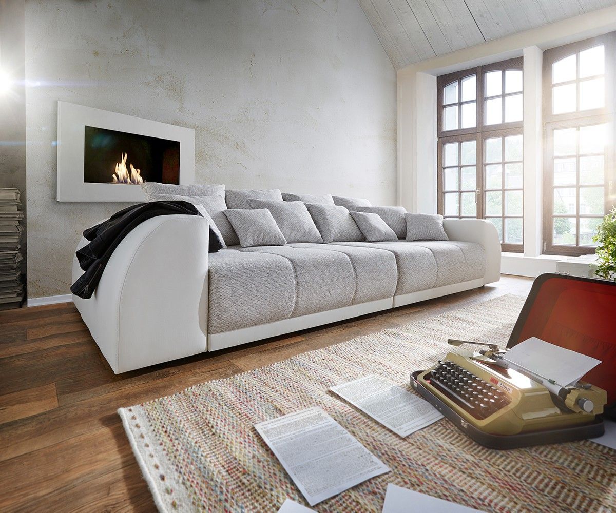 homify Eclectic style living room Sofas & armchairs