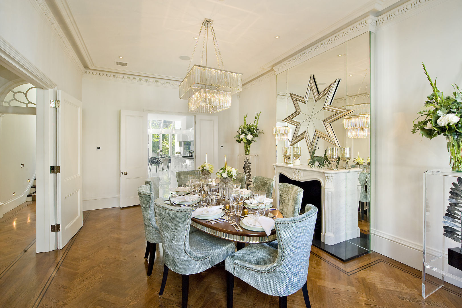 Dining room at the Chester Street House Nash Baker Architects Ltd Classic style dining room