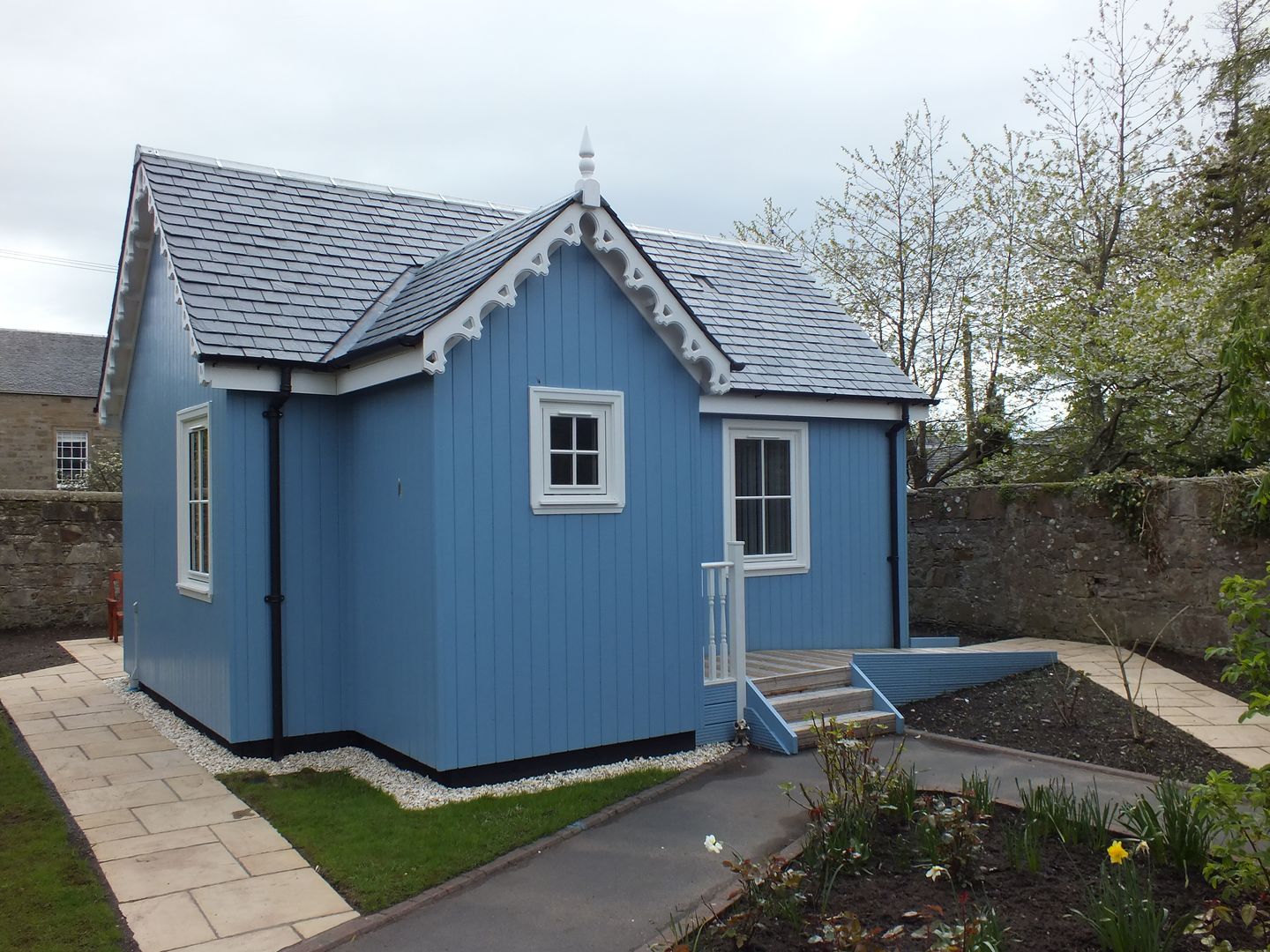 One Bedroom Wee House - Ayrshire, The Wee House Company The Wee House Company Casas de estilo clásico