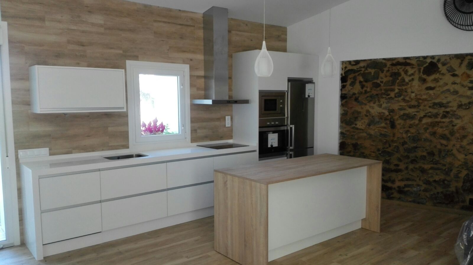 Cocina Oleiros, Estudio Fogo Estudio Fogo مطبخ