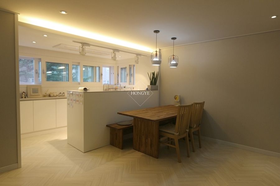 북유럽느낌 물씬 20평 빌라 인테리어, 홍예디자인 홍예디자인 Kitchen