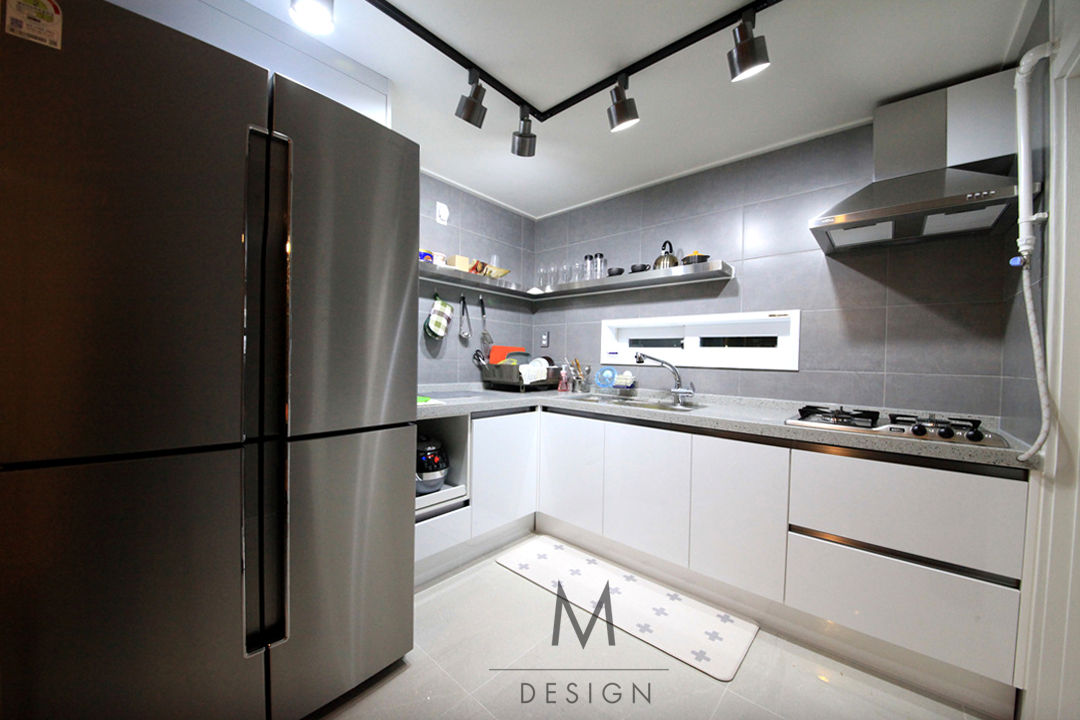 homify Modern kitchen