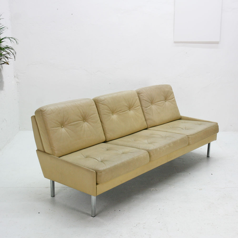 60er Jahre Ledersofa, Dreisitzer, The Hunter – Select Vintage Goods The Hunter – Select Vintage Goods ミニマルデザインの リビング 革 灰色 ソファー＆アームチェア