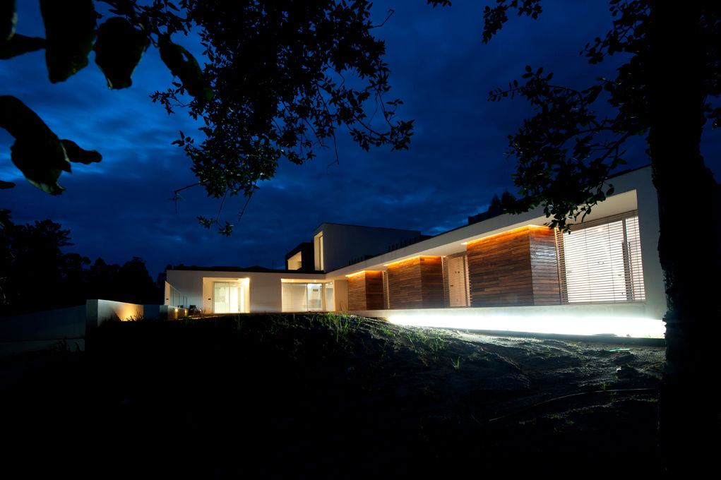 Casa Covelo , mioconcept mioconcept Minimalist houses