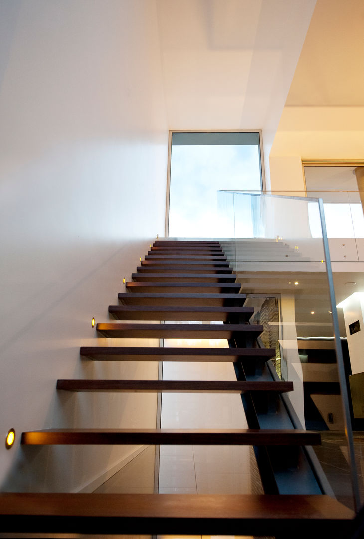 Casa Covelo , mioconcept mioconcept Minimalist corridor, hallway & stairs
