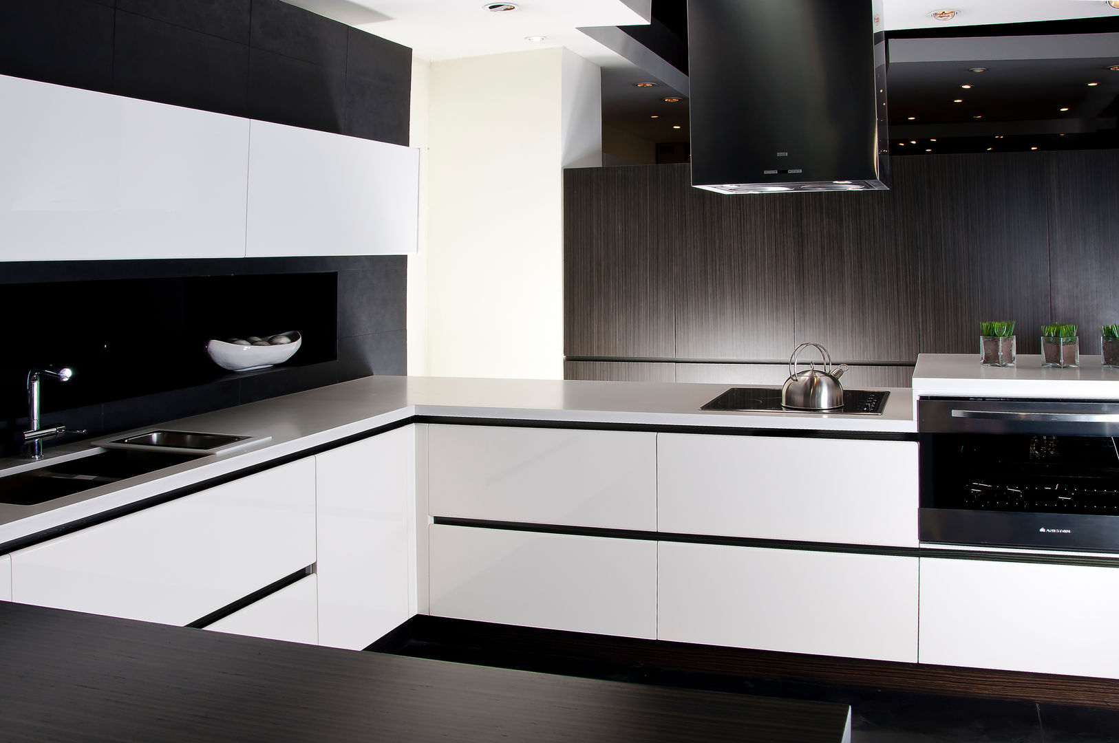 Modelo LUX, Domi Cocinas Domi Cocinas مطبخ Bench tops