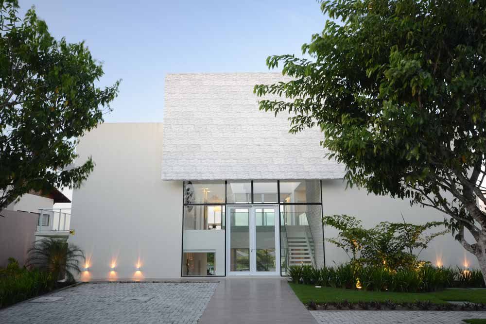 CASA DE CAMPO 600,00 M2, arqMULTI arqMULTI Case in stile minimalista