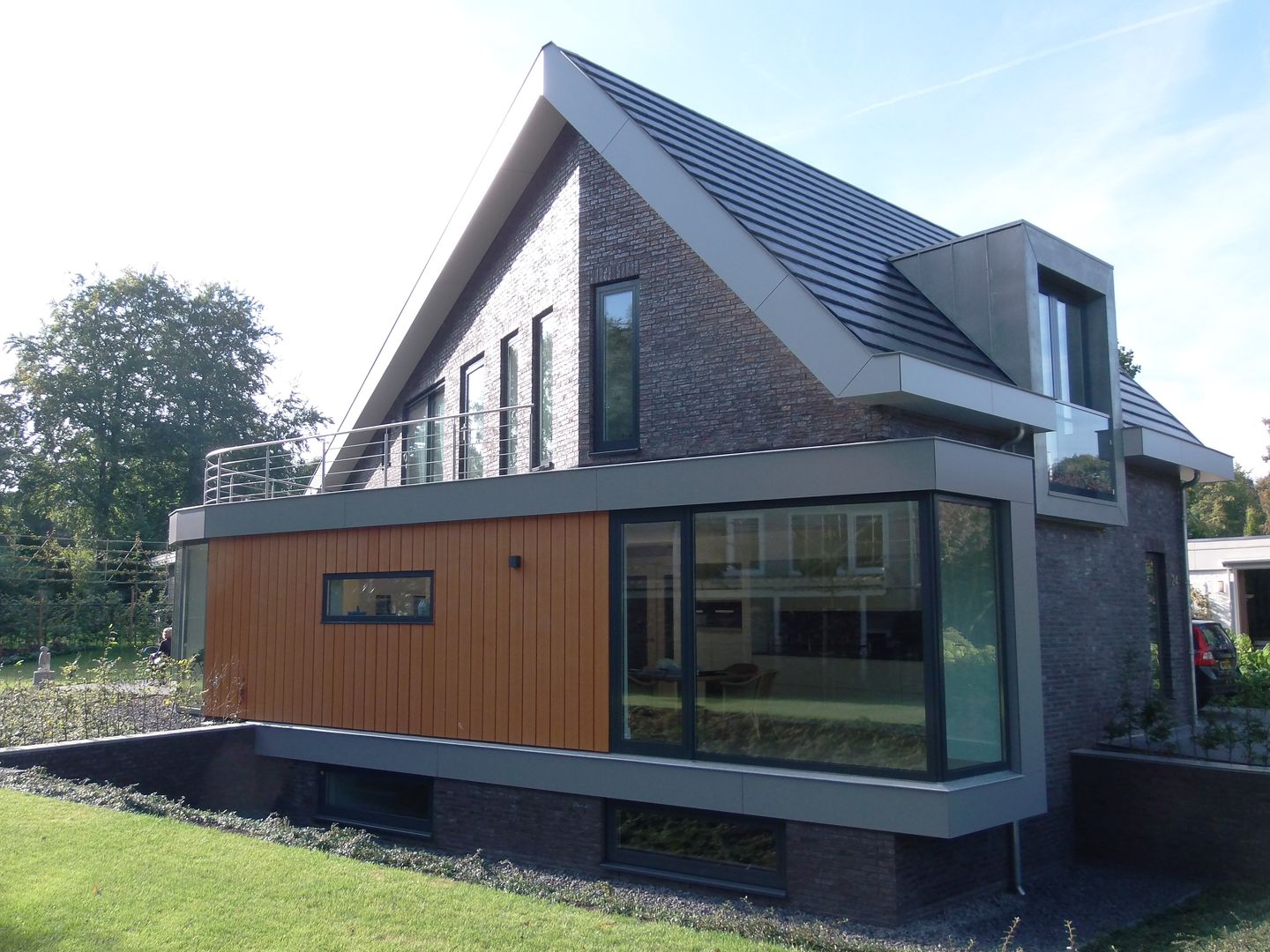 Villa te Hattem, ir. G. van der Veen Architect BNA ir. G. van der Veen Architect BNA منازل