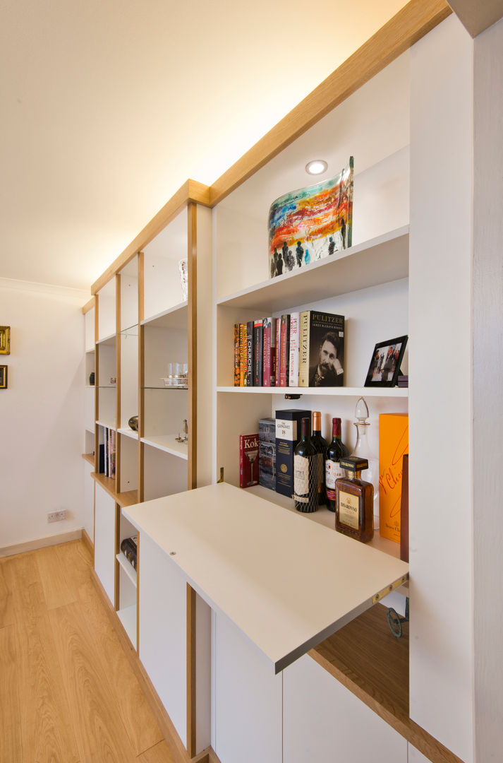 Break Front Cupboards & Shelving - ​Detail Martin Greshoff Furniture Salas modernas Madera Acabado en madera