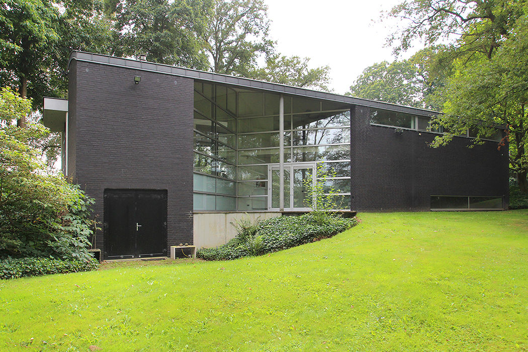 Aanpassingen en nieuwe indeling, Engelman Architecten BV Engelman Architecten BV Modern houses