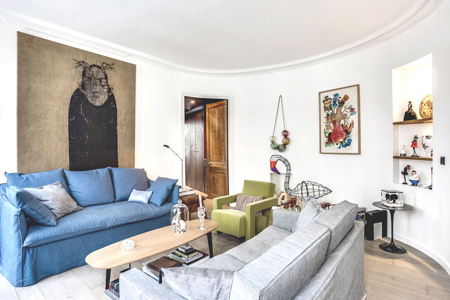 APPARTEMENT BOHEME CHIC AU MASCULIN, cristina velani cristina velani Ruang Keluarga Modern