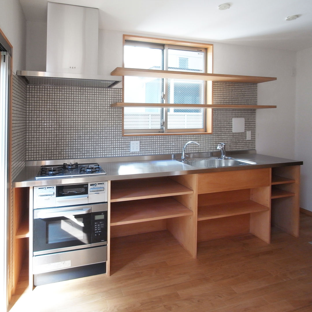 自然素材を生かした家, ユミラ建築設計室 ユミラ建築設計室 Nhà bếp phong cách hiện đại