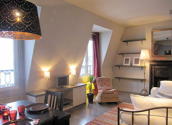 APPARTEMENT RUE DU PLATRE, cristina velani cristina velani Salones modernos