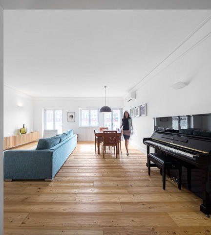 REMODELAÇÃO_APARTAMENTO RESTELO | Lisboa | PT, OW ARQUITECTOS lda | simplicity works OW ARQUITECTOS lda | simplicity works غرفة المعيشة