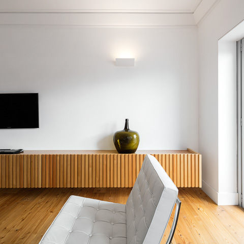 REMODELAÇÃO_APARTAMENTO RESTELO | Lisboa | PT, OW ARQUITECTOS lda | simplicity works OW ARQUITECTOS lda | simplicity works 모던스타일 거실