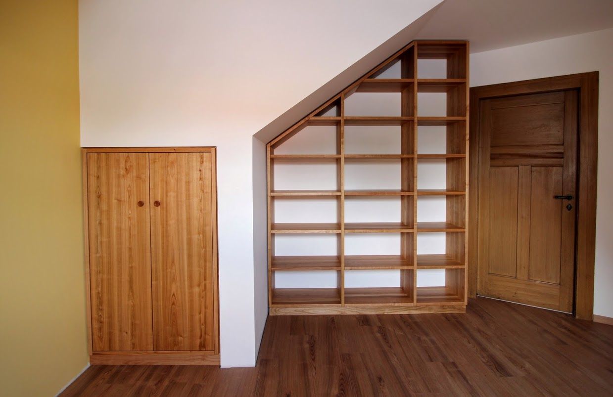 Einbaumöbel und Garderoben, Atelier Sinnesmagnet Atelier Sinnesmagnet Living room Solid Wood Multicolored Shelves