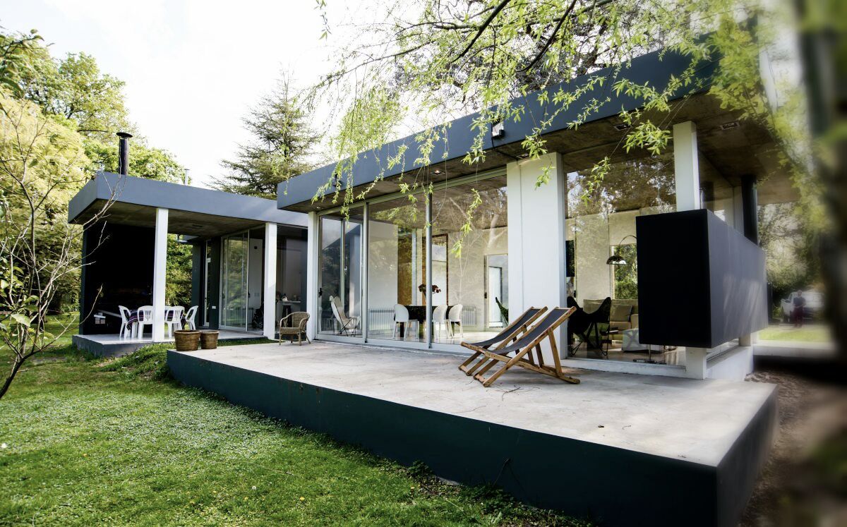 Casa AP, Felipe Gonzalez Arzac Felipe Gonzalez Arzac Modern balcony, veranda & terrace