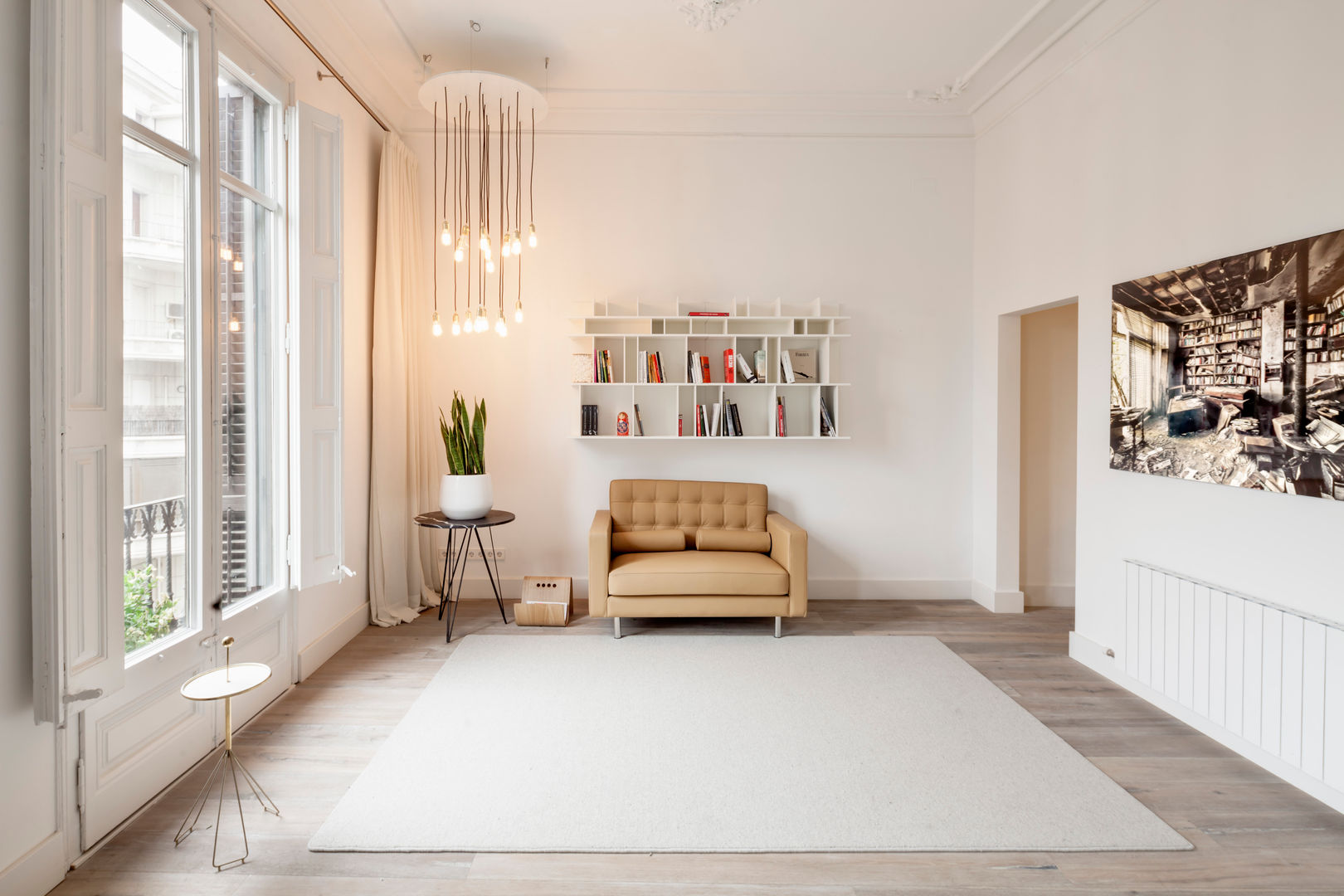 HOUSE IN THE CORNER, Alex Gasca, architects. Alex Gasca, architects. Minimalist living room