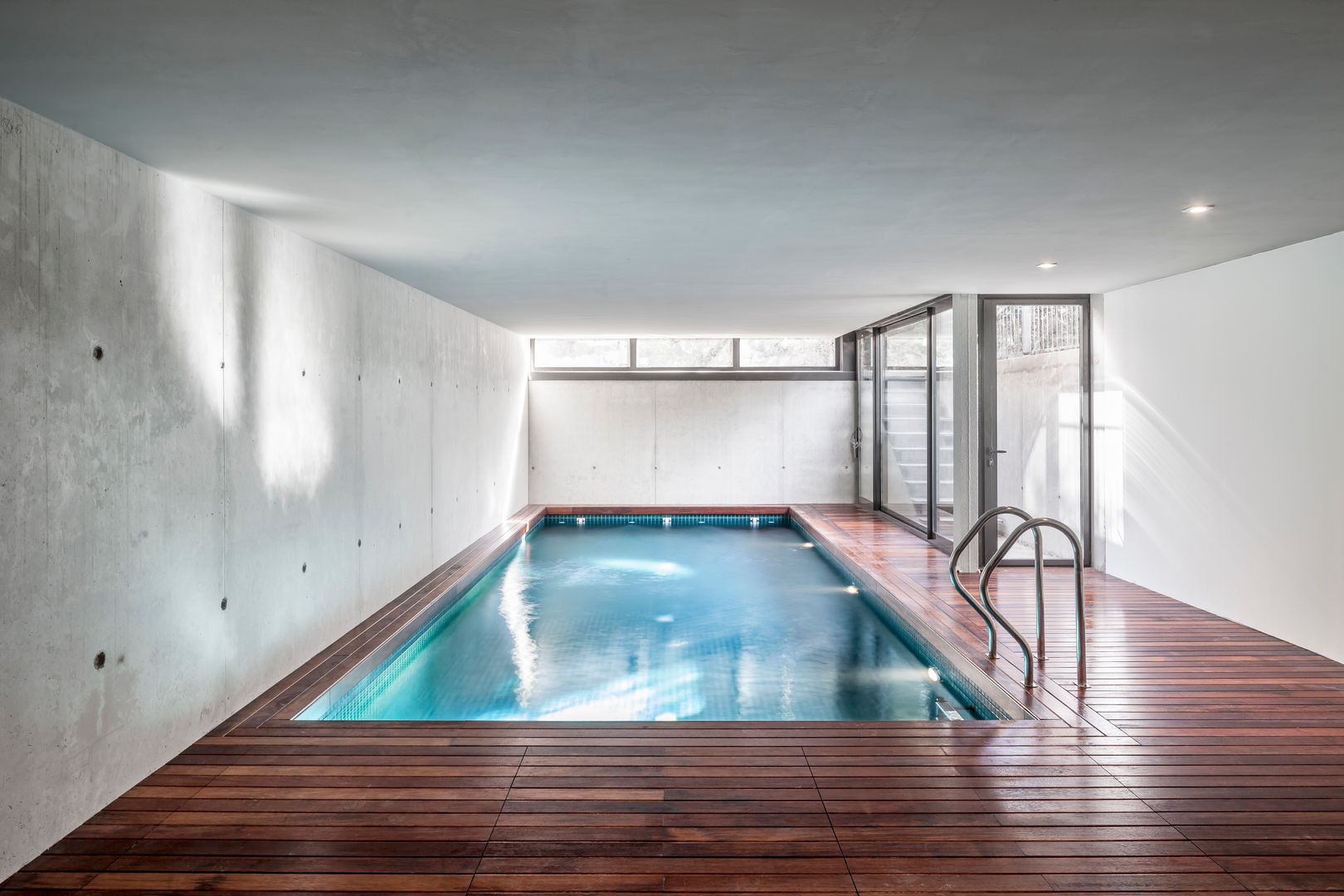 HOUSE FOR A MUSICIAN AND A DANCER, Alex Gasca, architects. Alex Gasca, architects. Moderne Pools