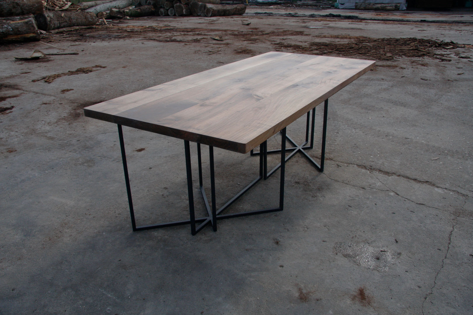 Panco Table, huhkuyhk huhkuyhk Salas de estar modernas Bancadas e bandejas