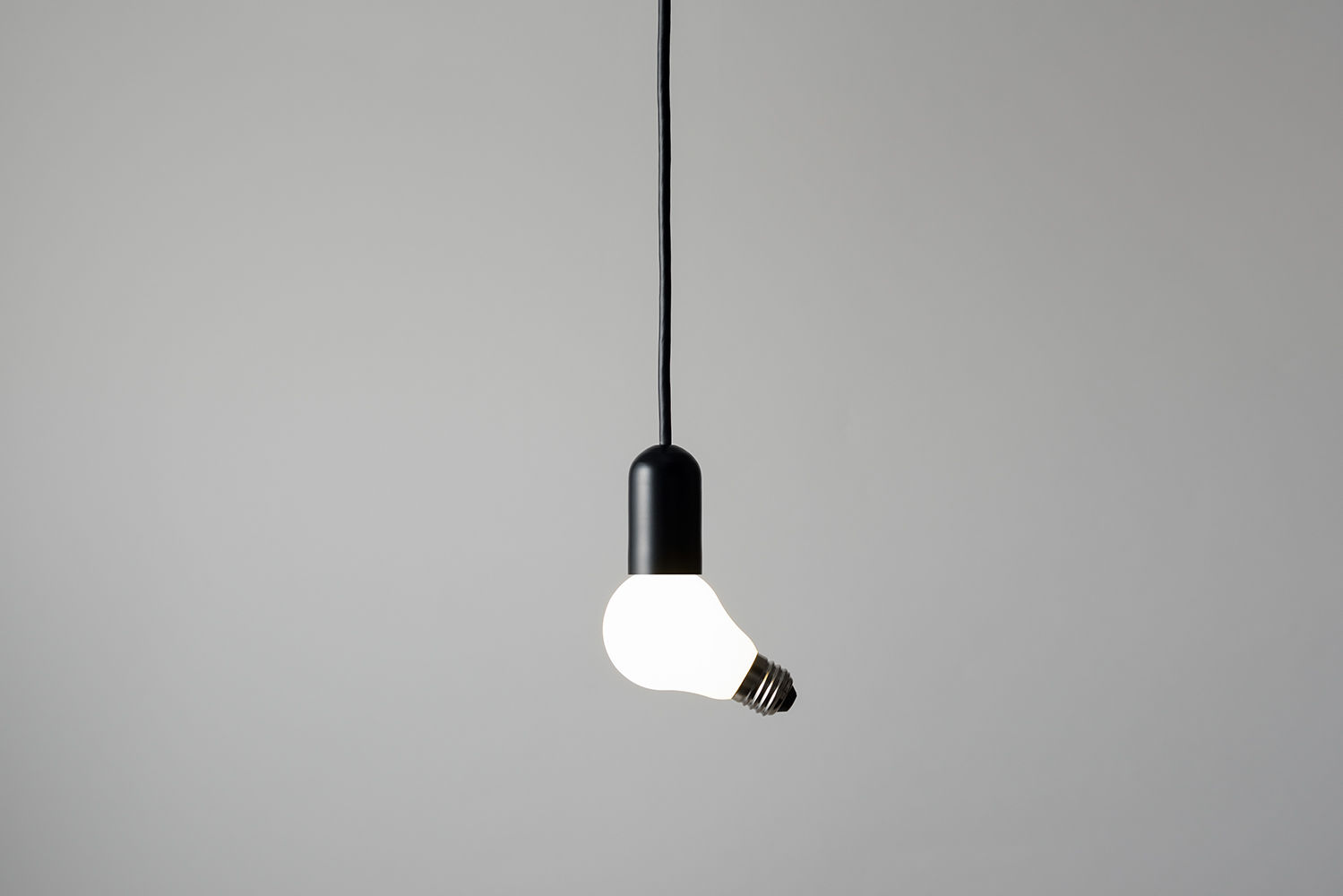 Lamp/Lamp, 株式会社100percent 株式会社100percent Salas de estilo ecléctico Iluminación