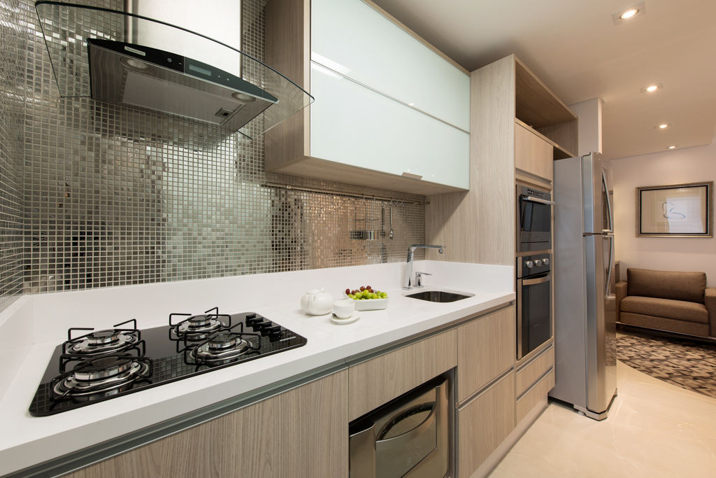 APARTAMENTO GRENWOOD - 65m², TRÍADE ARQUITETURA TRÍADE ARQUITETURA 現代廚房設計點子、靈感&圖片 金屬