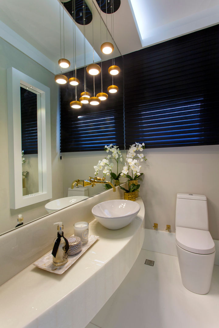 homify Modern style bathrooms