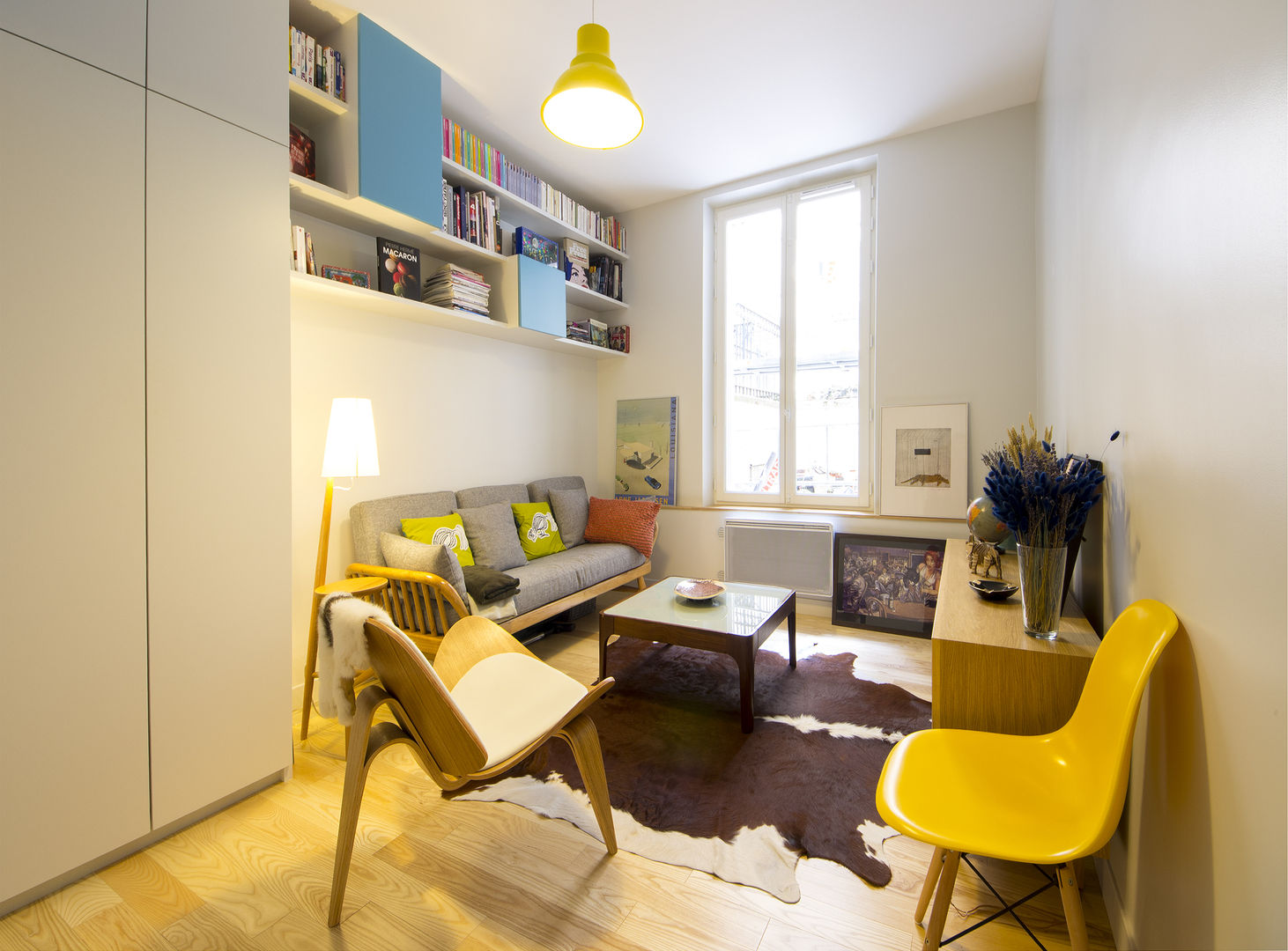 François - Appartement de 35 m2 optimisé, Batiik Studio Batiik Studio Salones de estilo moderno Sofás y sillones